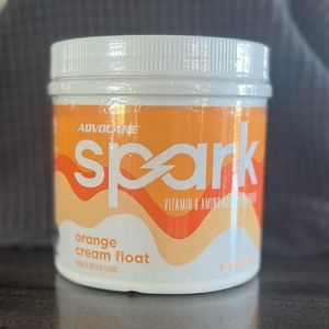1 canister of AdvoCare Spark loose powder container Orange Cream Float flavor